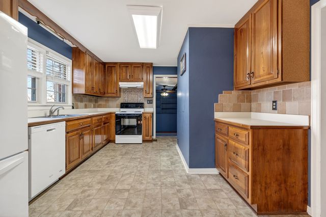 344 E 18th St, Cookeville, TN 38501