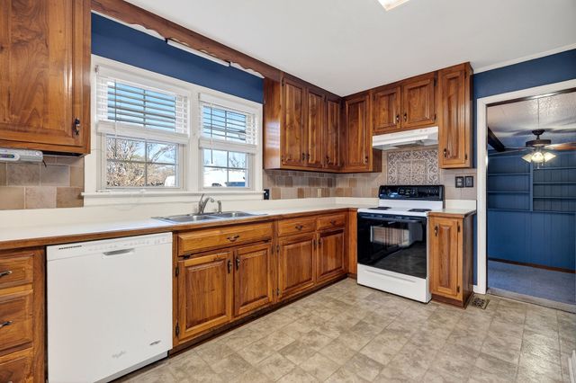 344 E 18th St, Cookeville, TN 38501