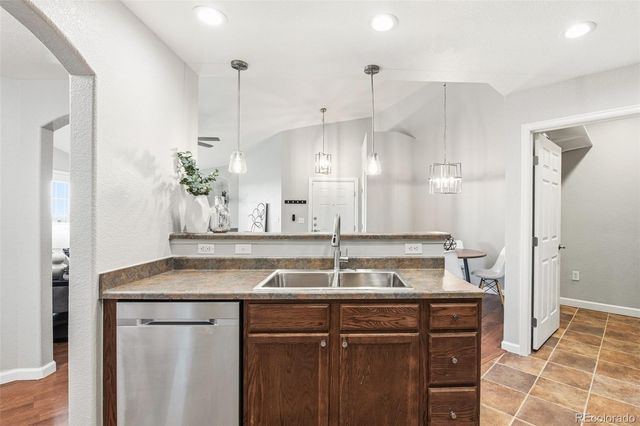 5735 N Genoa Way 306, Aurora, CO 80019