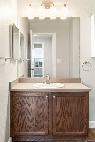 5735 N Genoa Way 306, Aurora, CO 80019