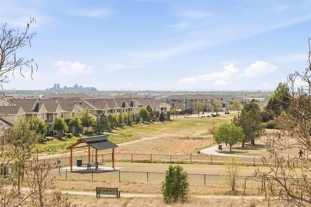 5735 N Genoa Way 306, Aurora, CO 80019