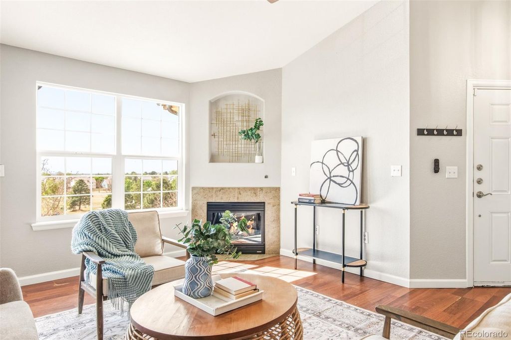 5735 N Genoa Way 306, Aurora, CO 80019