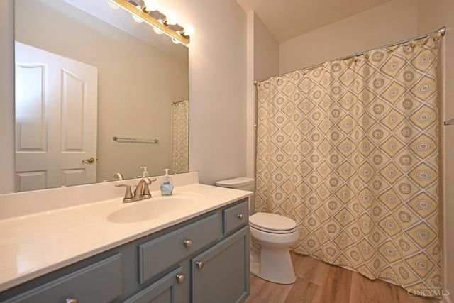 9007 Galewind Way, West Chester, OH 45069