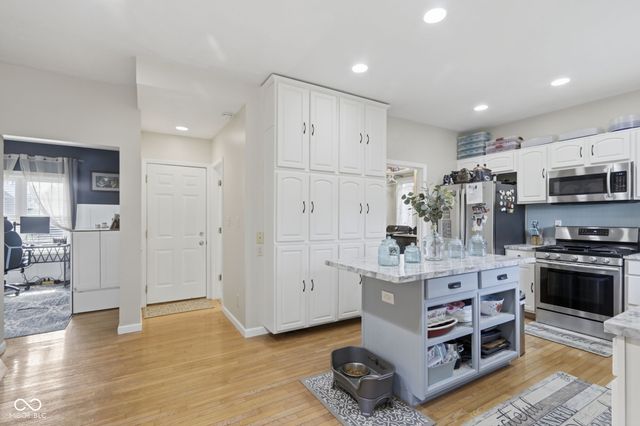 1356 N Westminster Court, Greenfield, IN 46140