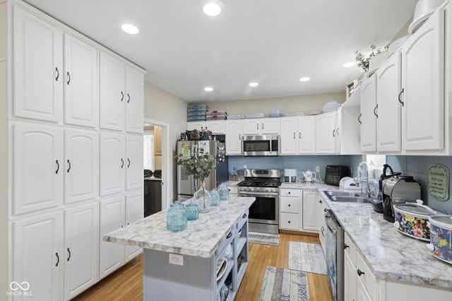 1356 N Westminster Court, Greenfield, IN 46140