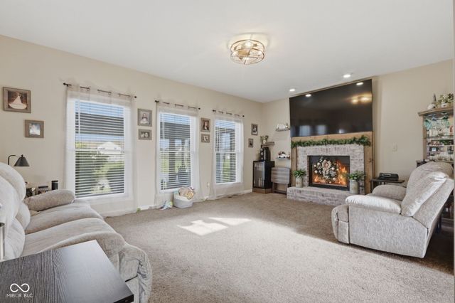 1356 N Westminster Court, Greenfield, IN 46140