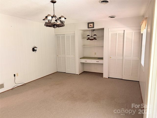 516 Averys Creek Road, Arden, NC 28704