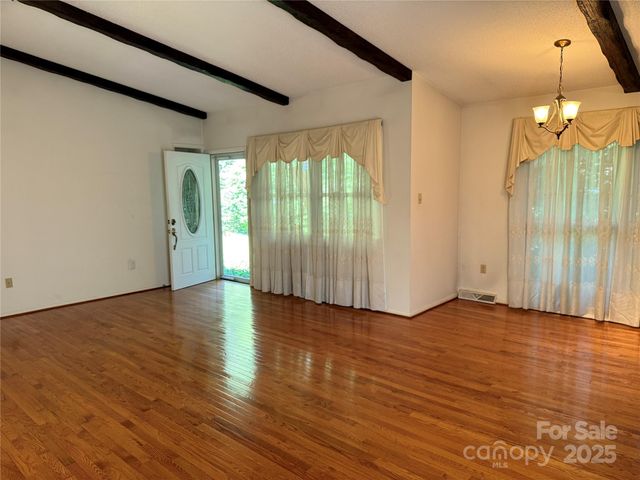 516 Averys Creek Road, Arden, NC 28704