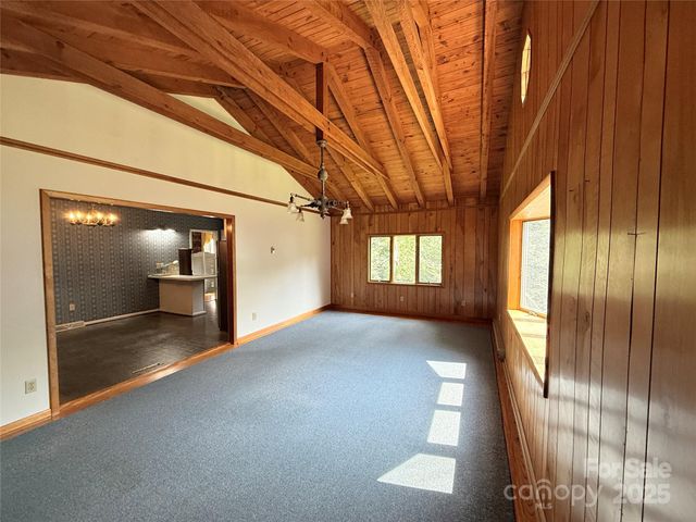 516 Averys Creek Road, Arden, NC 28704
