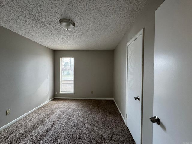 1034 Grayland Drive, Jacksonville, AR 72076