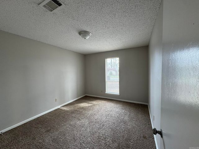 1034 Grayland Drive, Jacksonville, AR 72076