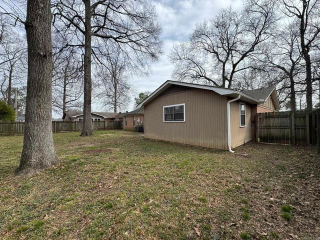 1034 Grayland Drive, Jacksonville, AR 72076