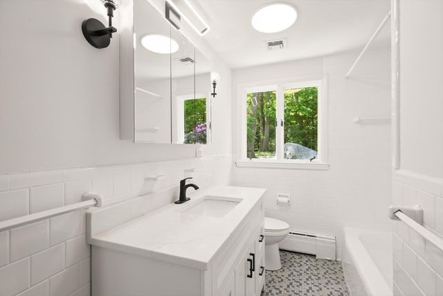 389 Porter St, Melrose, MA 02176