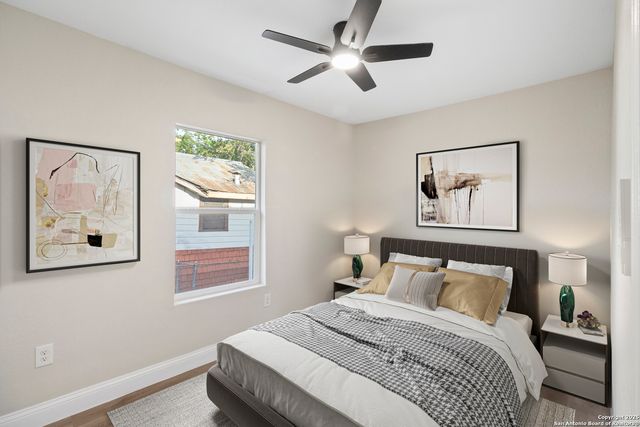 2210 Crockett, San Antonio, TX 78202