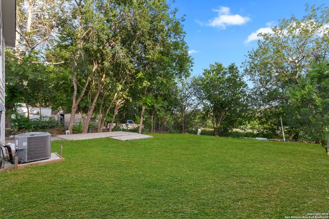 2210 Crockett, San Antonio, TX 78202