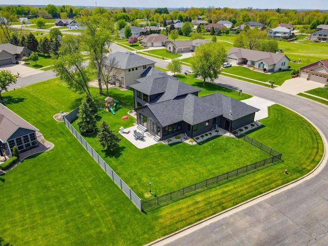 347 Fairway Circle, Edgerton, WI 53534