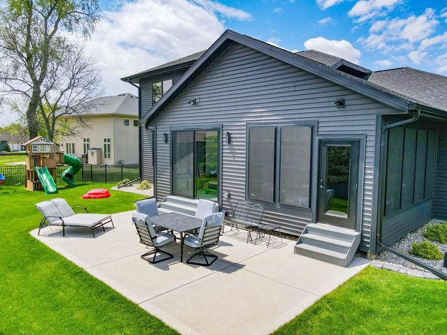 347 Fairway Circle, Edgerton, WI 53534