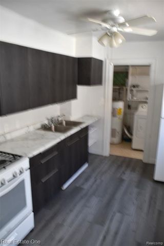 3026 Norcott Drive, Keego Harbor, MI 48320