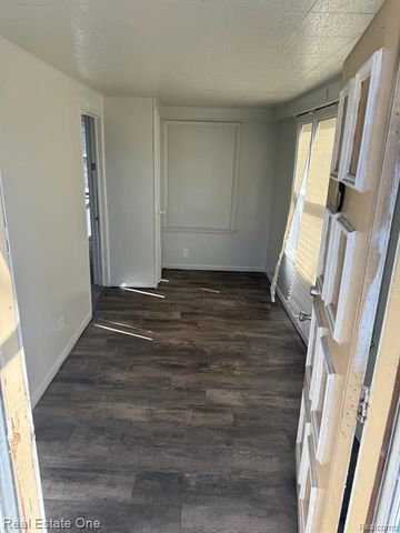 3026 Norcott Drive, Keego Harbor, MI 48320