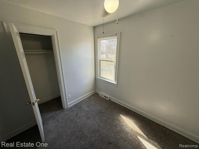 3026 Norcott Drive, Keego Harbor, MI 48320