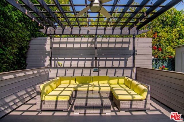 616 N Formosa Avenue, Los Angeles, CA 90036