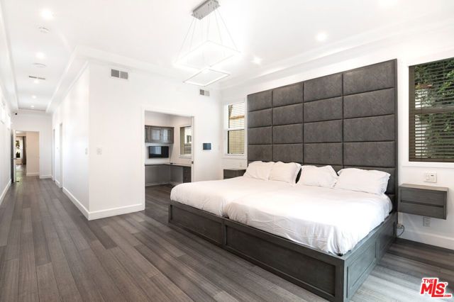 616 N Formosa Avenue, Los Angeles, CA 90036