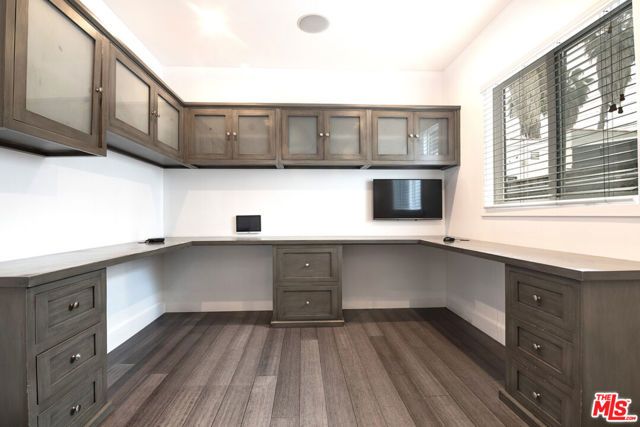 616 N Formosa Avenue, Los Angeles, CA 90036