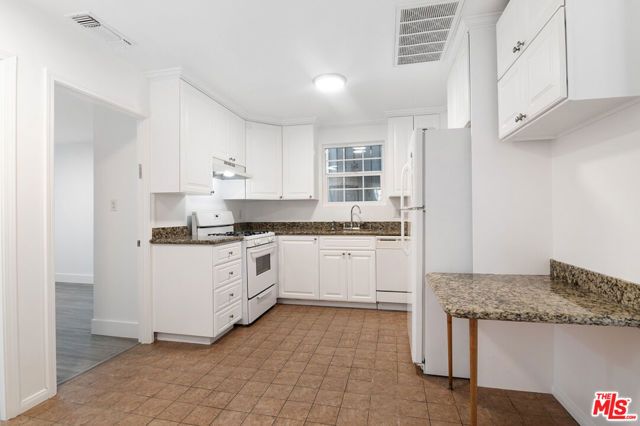 616 N Formosa Avenue, Los Angeles, CA 90036