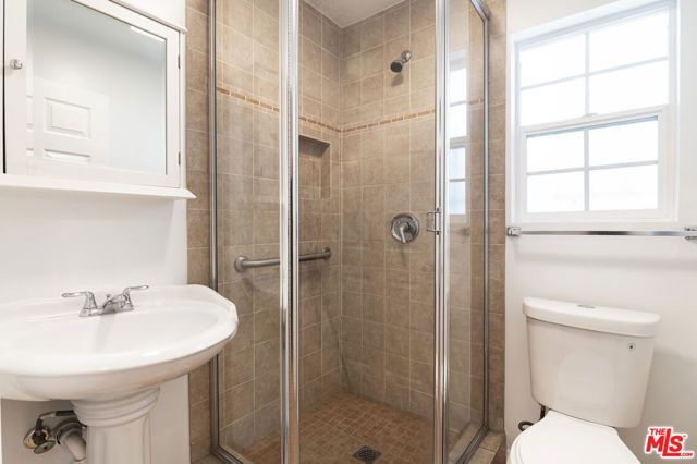 616 N Formosa Avenue, Los Angeles, CA 90036