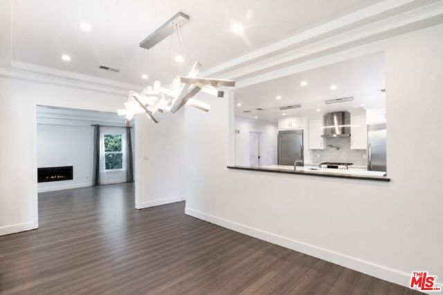 616 N Formosa Avenue, Los Angeles, CA 90036