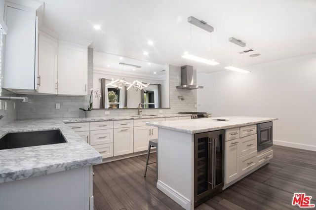 616 N Formosa Avenue, Los Angeles, CA 90036