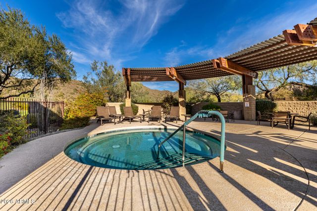 1806 W YELLOW BIRD Lane, Phoenix, AZ 85085