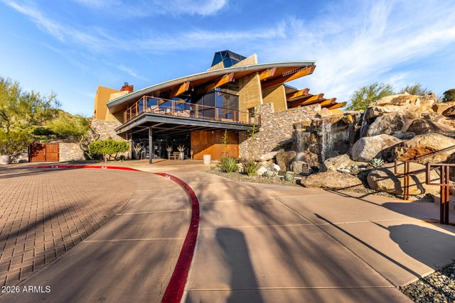 1806 W YELLOW BIRD Lane, Phoenix, AZ 85085