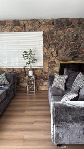 1226 Sunkist Circle, Corona, CA 92882