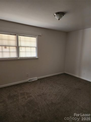 601 Camrose Drive, Charlotte, NC 28215