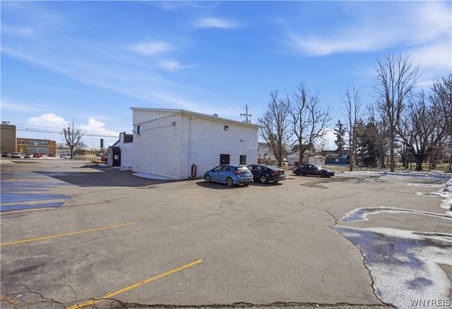 5176 Transit Road, Cheektowaga, NY 14043