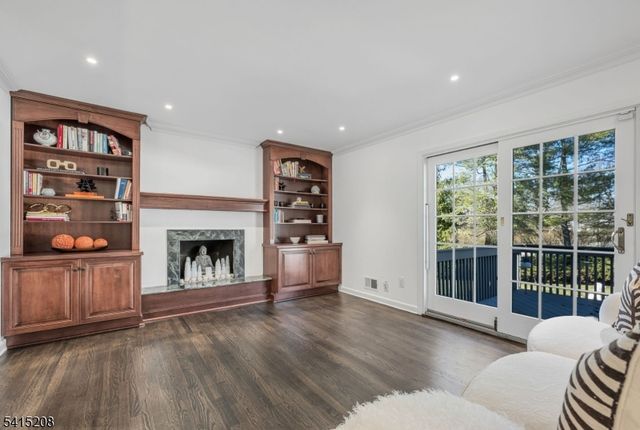 1 Morningside Dr, Livingston Twp., NJ 07039