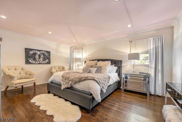 1 Morningside Dr, Livingston Twp., NJ 07039