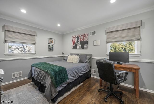 1 Morningside Dr, Livingston Twp., NJ 07039