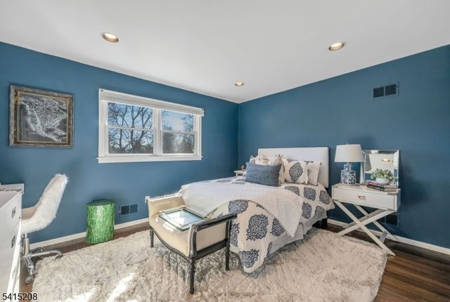 1 Morningside Dr, Livingston Twp., NJ 07039