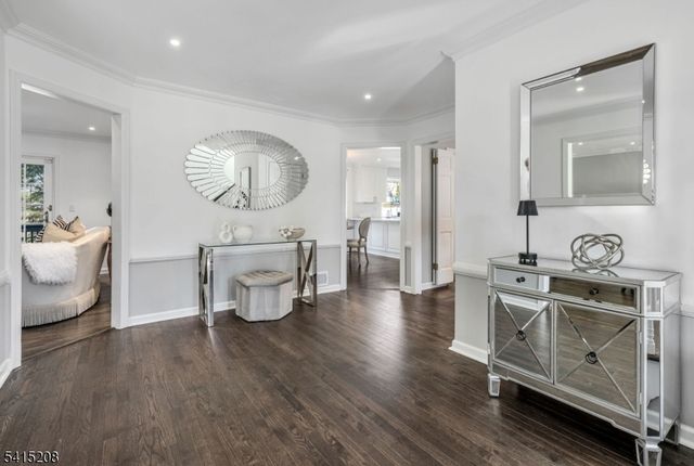 1 Morningside Dr, Livingston Twp., NJ 07039