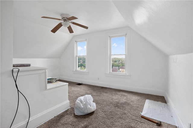 807 Maple Dr, White Oak, PA 15131
