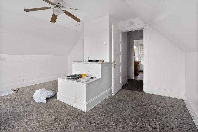 807 Maple Dr, White Oak, PA 15131