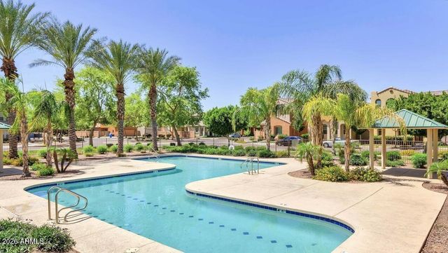 7763 W PIPESTONE Place, Phoenix, AZ 85035