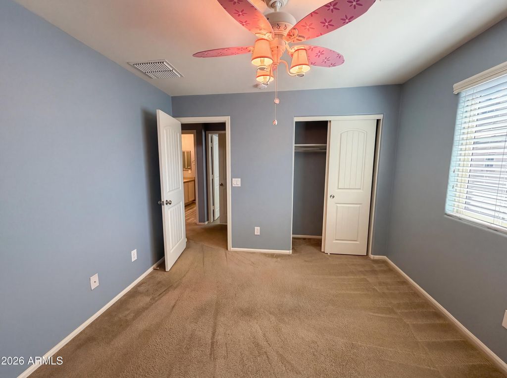 Image 21 of property listing at 7763 W PIPESTONE Place, Phoenix, AZ 85035