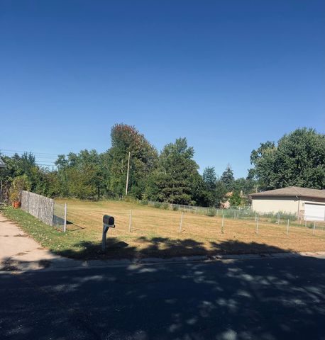 3XX Belmont Lane E, Maplewood, MN 55117