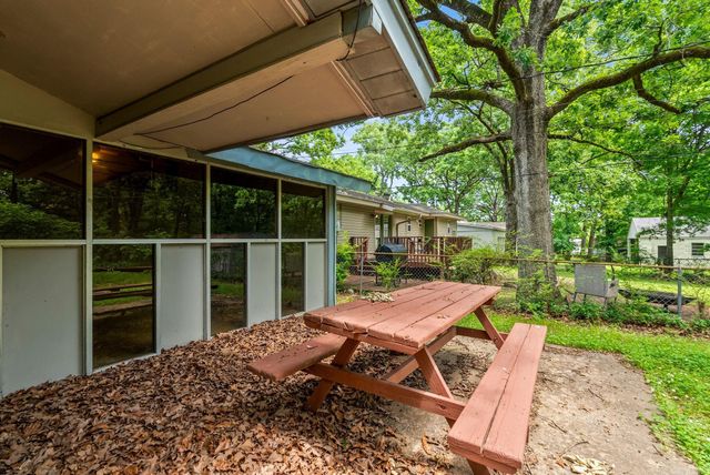 900 W 51st St, North Little Rock, AR 72118