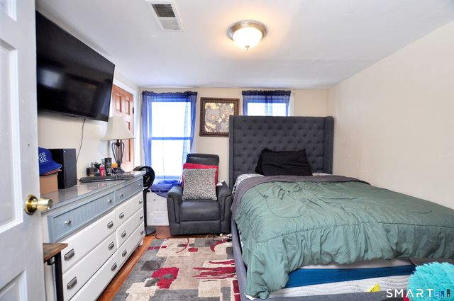82 Spring Street, Meriden, CT 06451