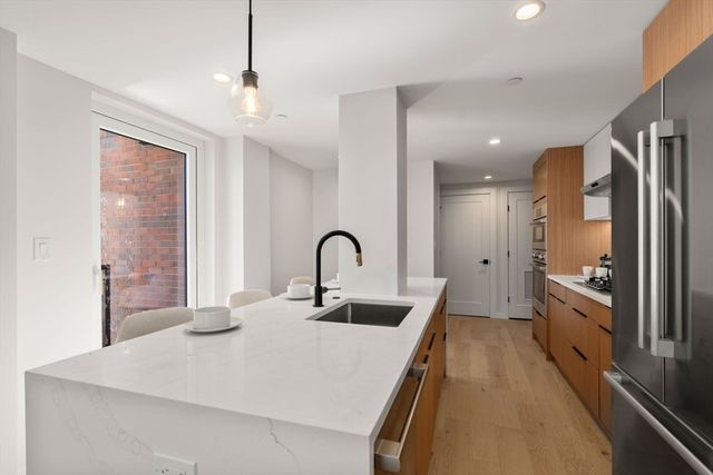 125 Lowell Street 202, Somerville, MA 02143