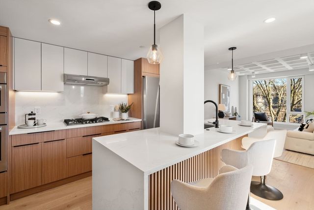 125 Lowell Street 202, Somerville, MA 02143